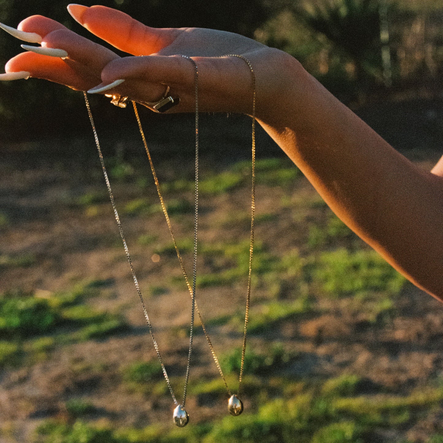 DROP EXCLUSIVO GOLD PENDANT BY PLAY FOR ART